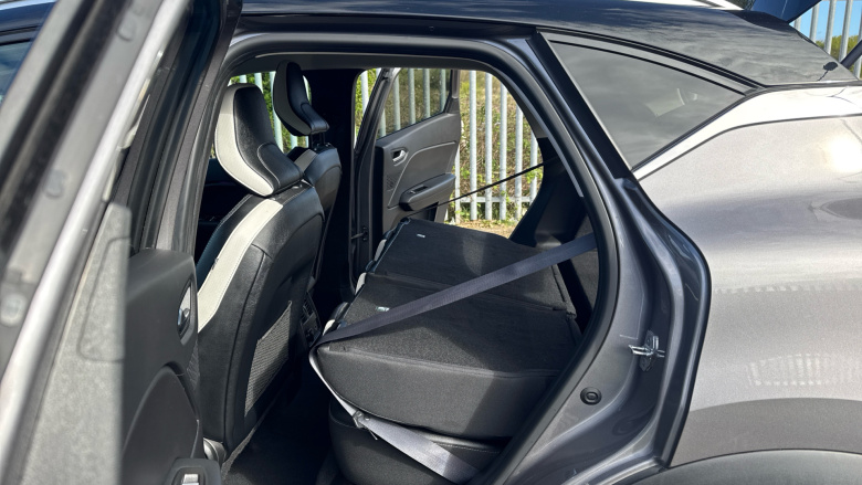 Renault Captur 1.6 E-Tech full hybrid 145 Techno 5dr Auto Hybrid Hatchback